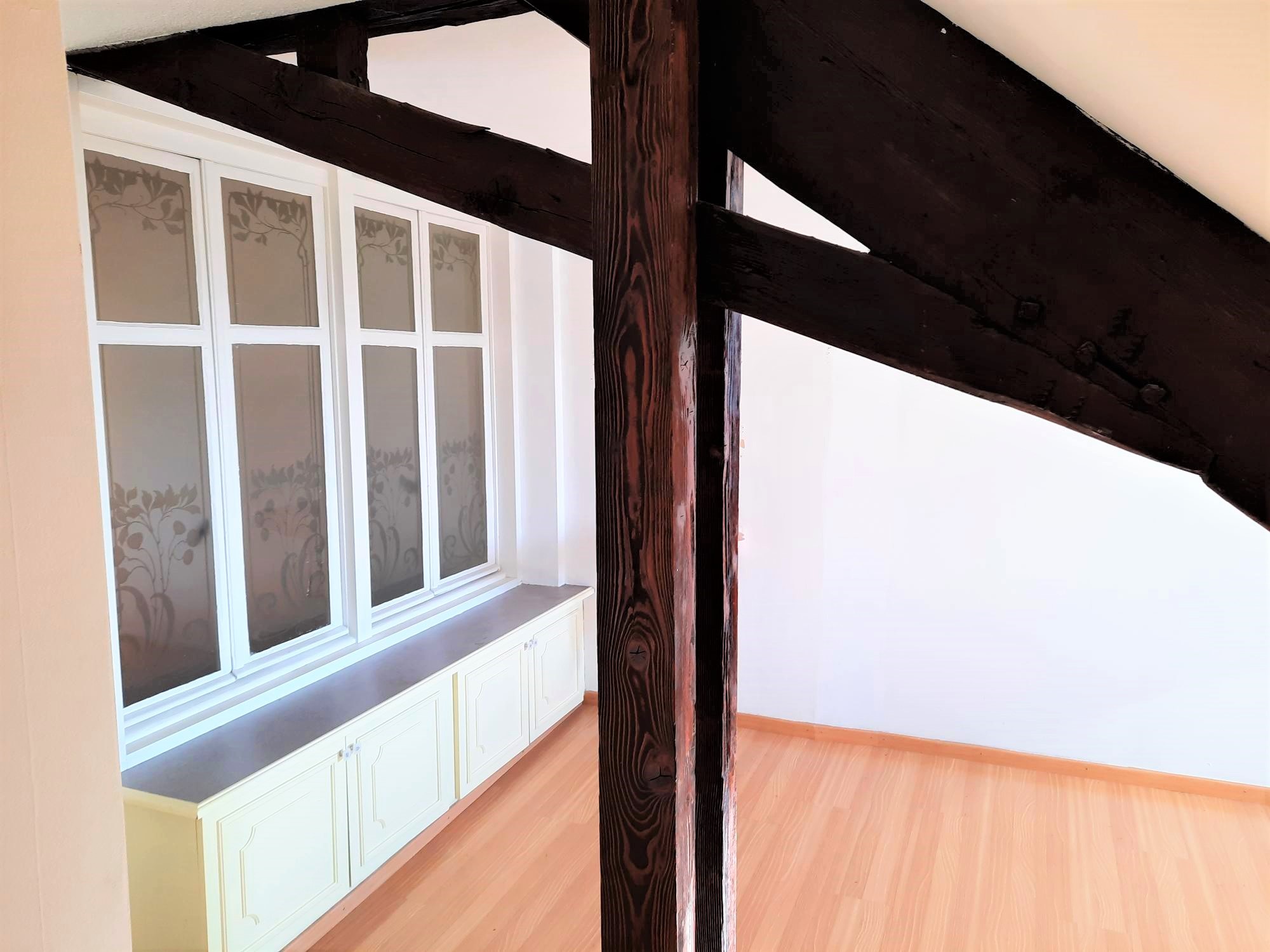 Ansicht Fenster zwischen Zimmer rechts und Zimmer mitte – Kopie